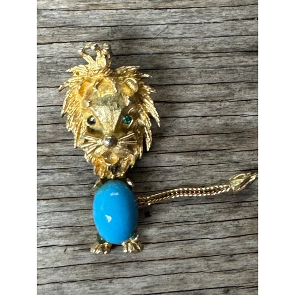 unknown Jewelry - Turquoise Lucite Jelly Belly Leo Lion King Pin Brooch Articulated Tail 1 7/8"